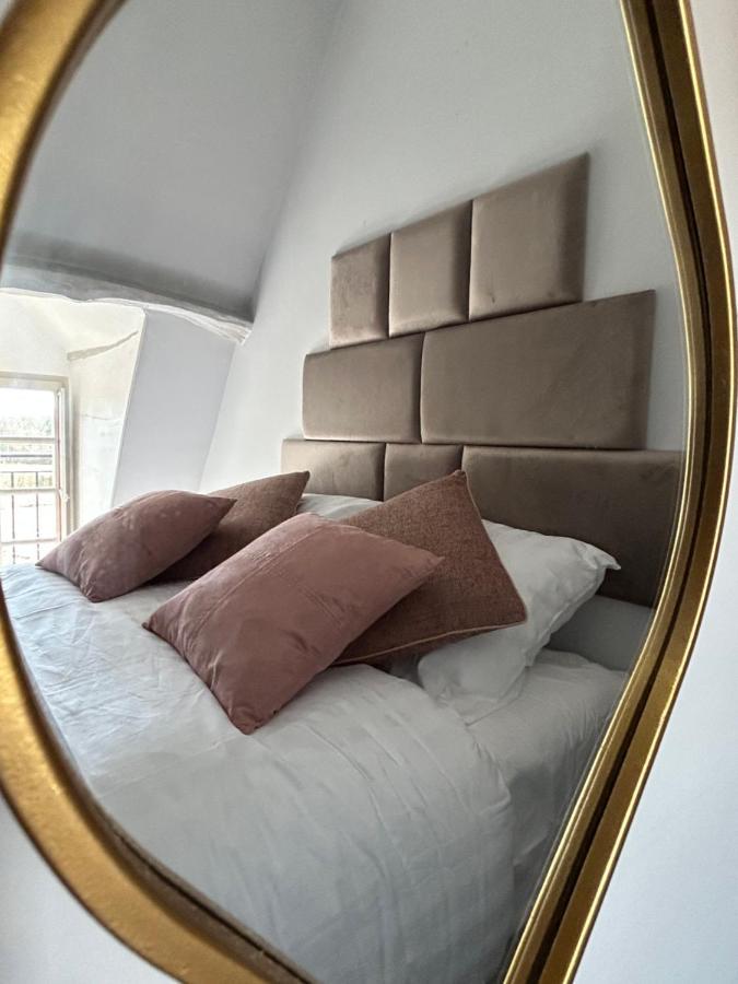 Demeure Du Vallon - Chambres D'Hotes De Charme Azerat Eksteriør bilde