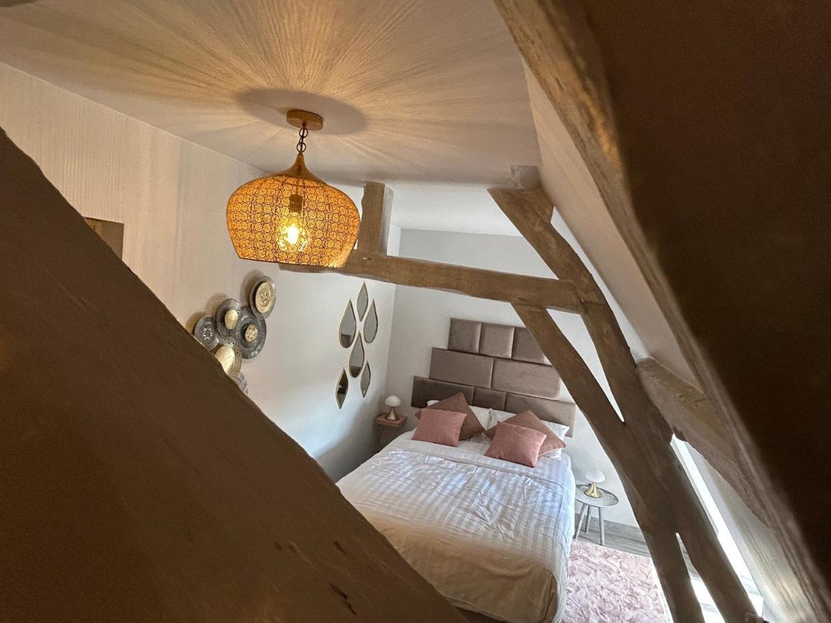 Demeure Du Vallon - Chambres D'Hotes De Charme Azerat Eksteriør bilde