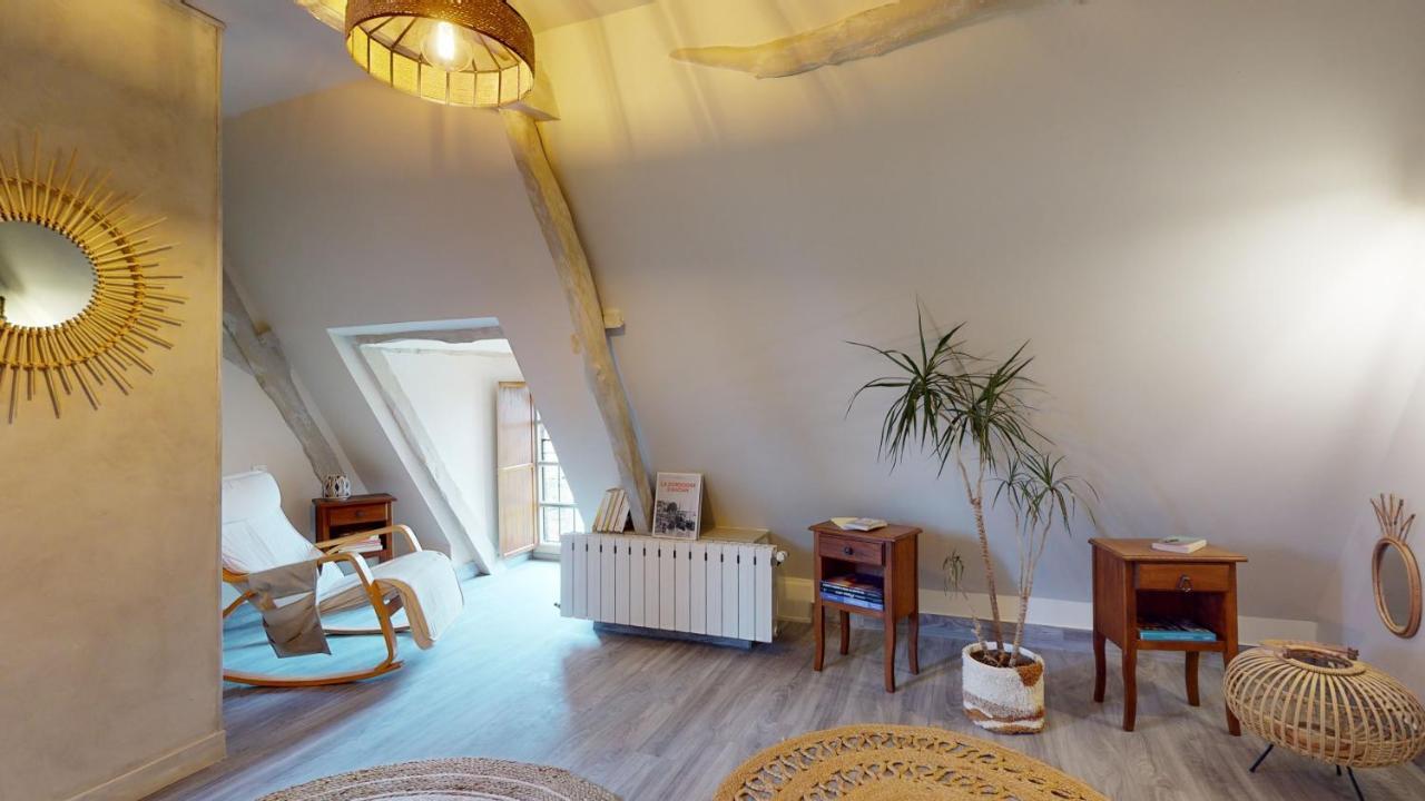 Demeure Du Vallon - Chambres D'Hotes De Charme Azerat Eksteriør bilde