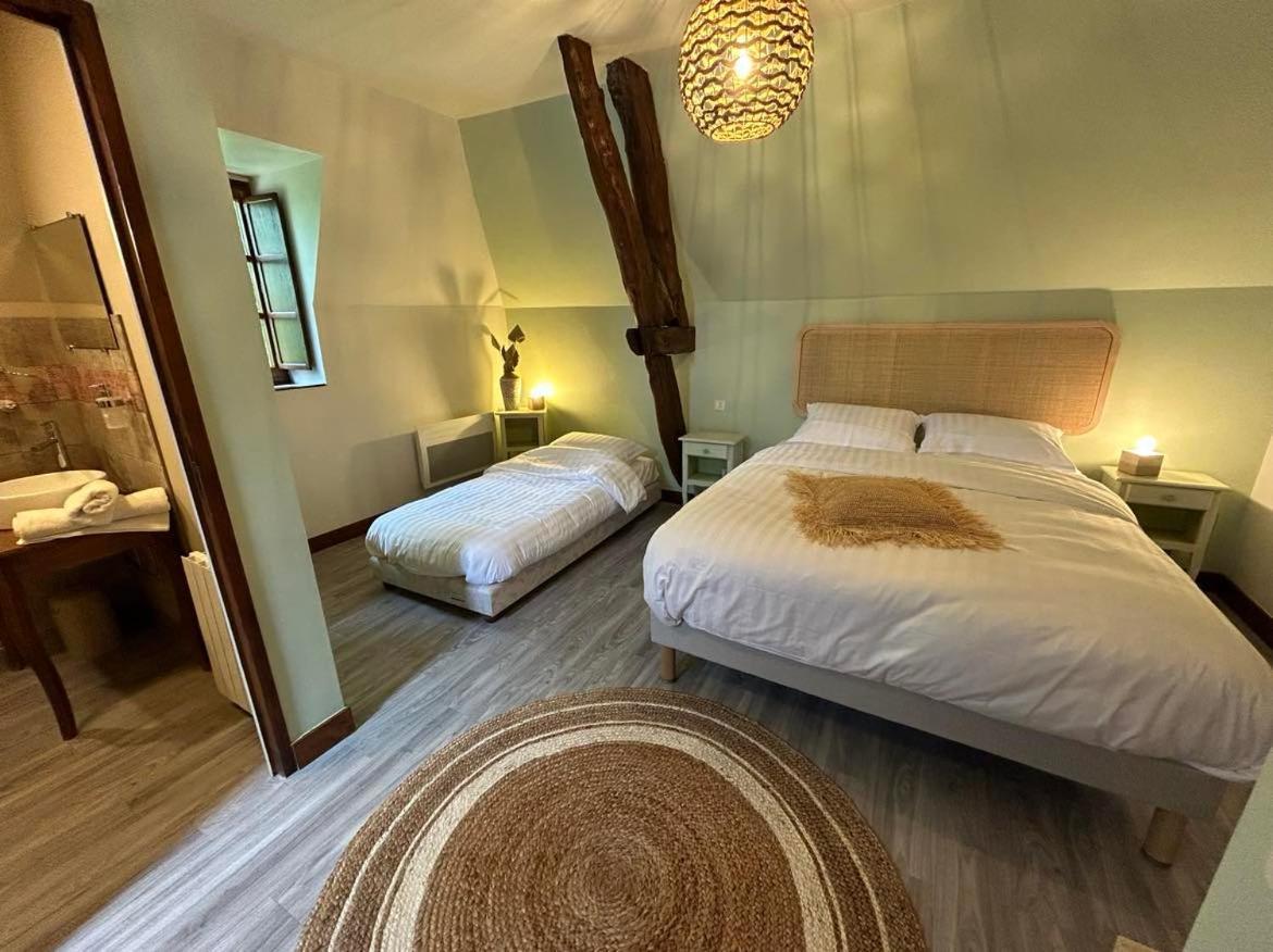 Demeure Du Vallon - Chambres D'Hotes De Charme Azerat Eksteriør bilde