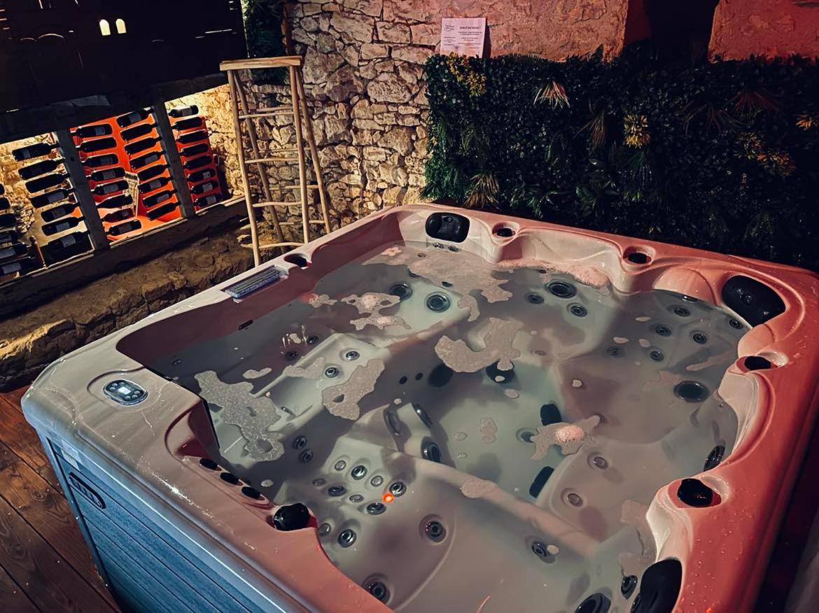 Demeure Du Vallon - Chambres D'Hotes De Charme Azerat Eksteriør bilde