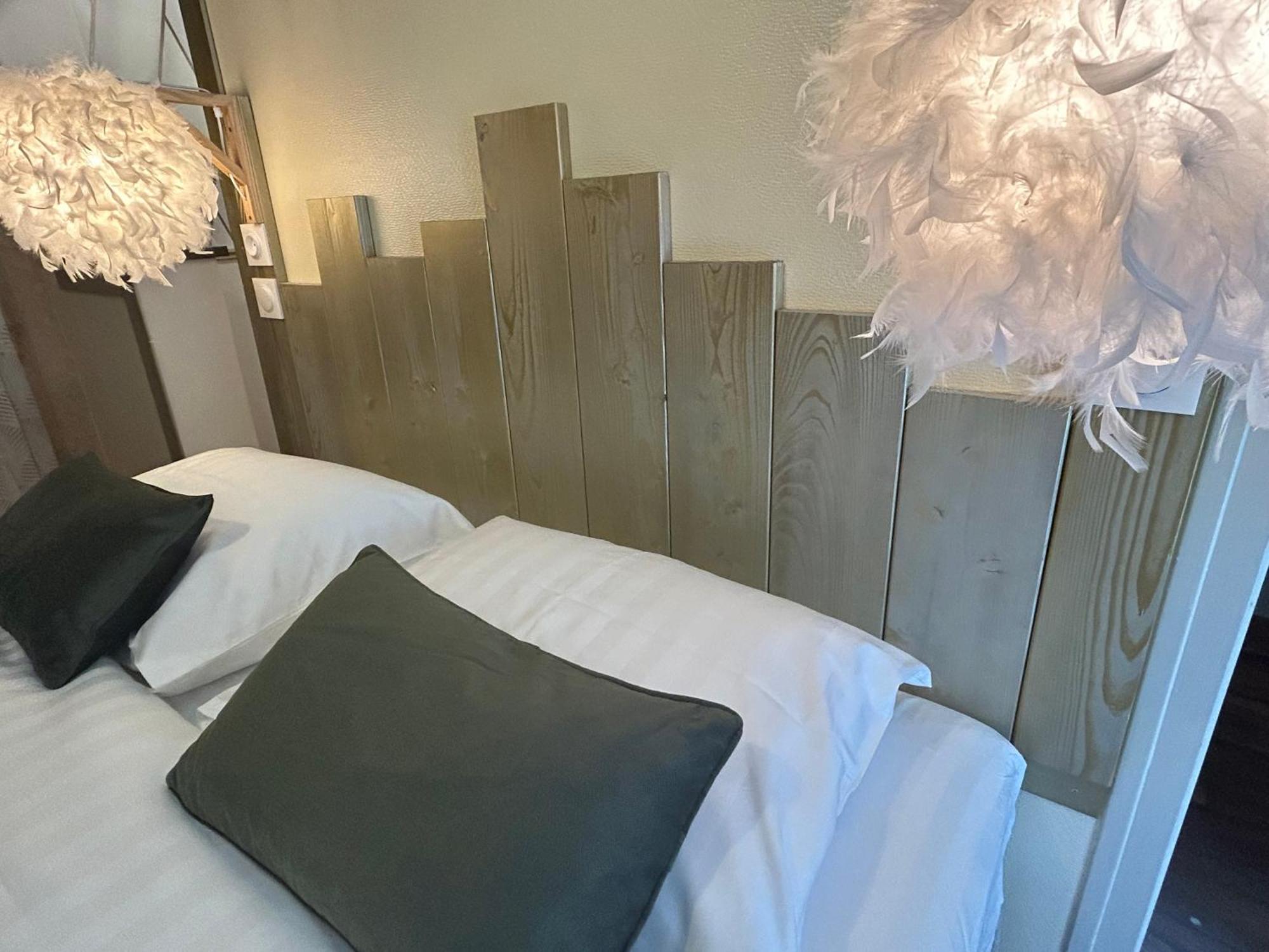 Demeure Du Vallon - Chambres D'Hotes De Charme Azerat Eksteriør bilde