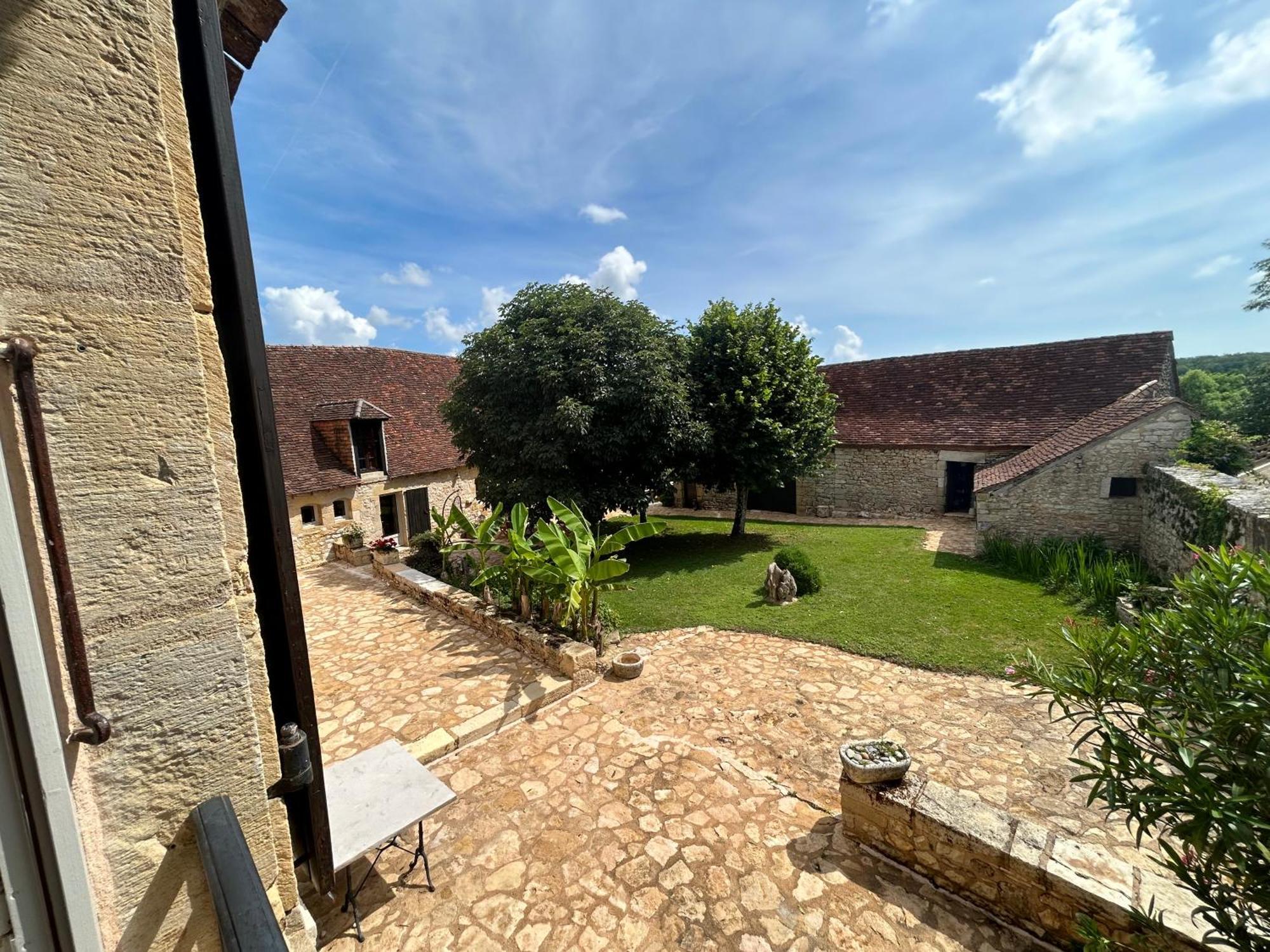 Demeure Du Vallon - Chambres D'Hotes De Charme Azerat Eksteriør bilde